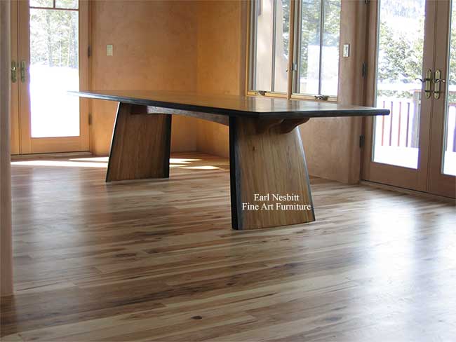 hickory dining table showing notched fork joint base